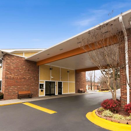 Super 8 By Wyndham Charlotte University Esterno foto